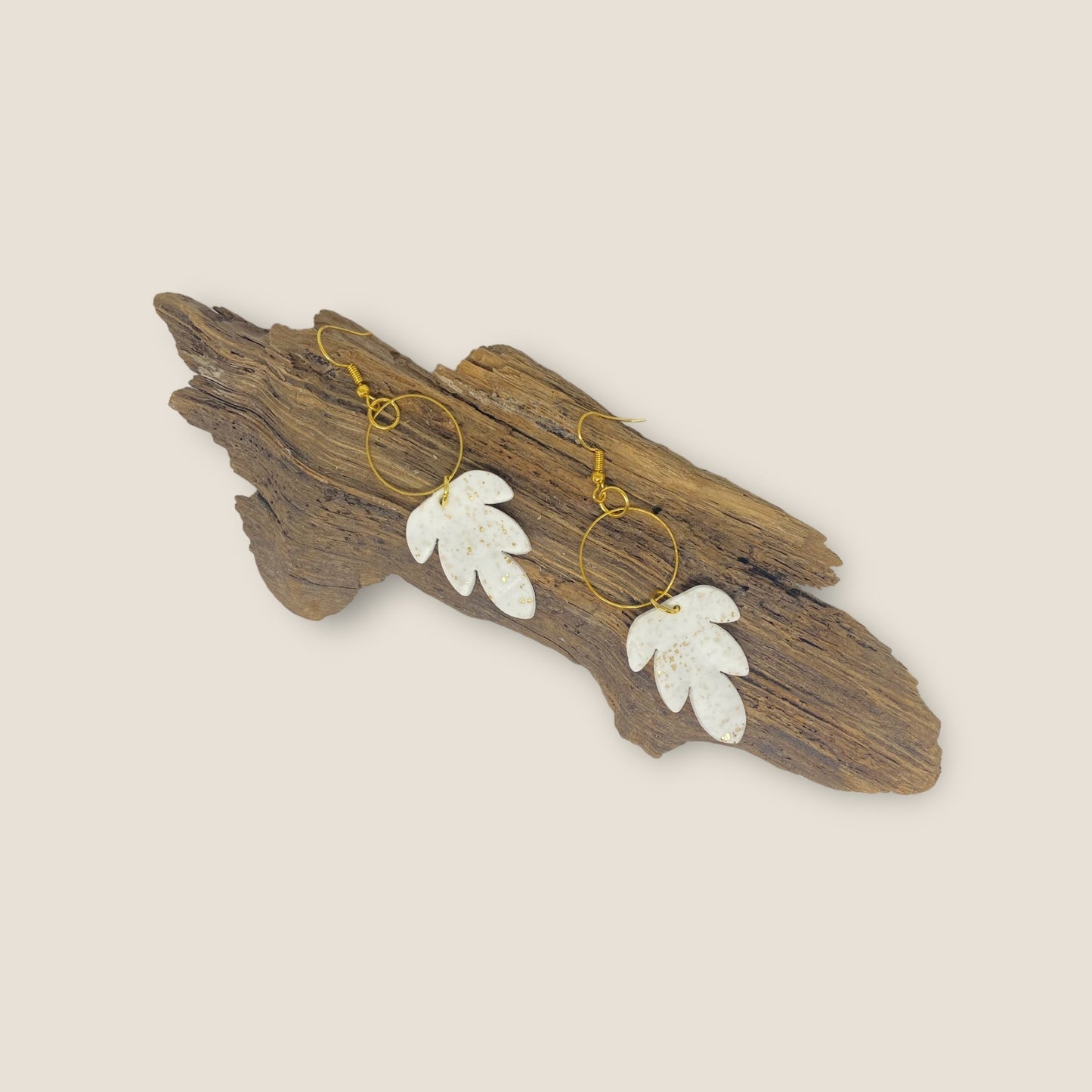Lotushippu-korvakoru - Premium from UuPa. - Just 26 €! Shop now at UuPa.