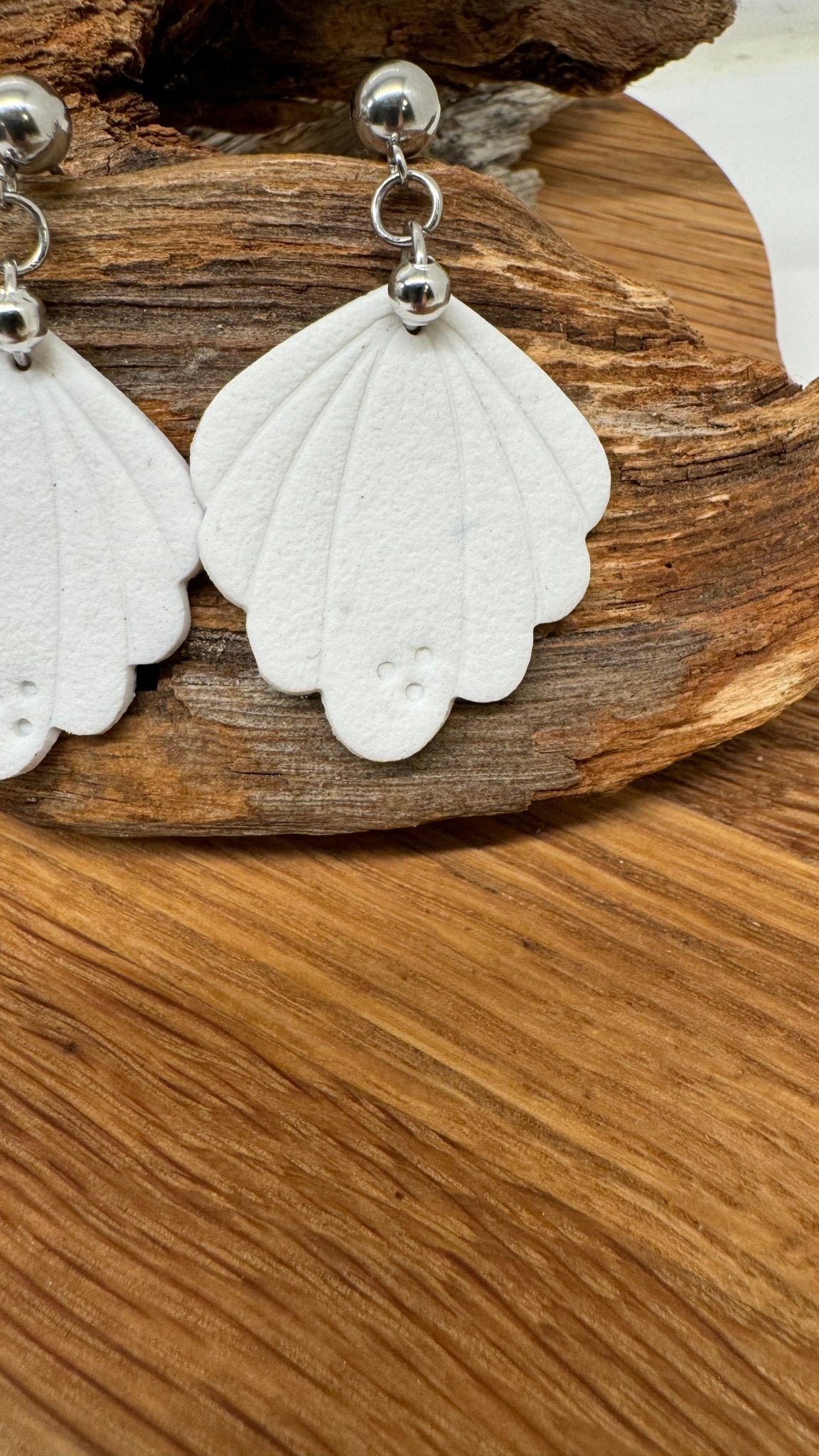 Simpukka-korvakoru - Premium Design from UuPa. - Just 26 €! Shop now at UuPa.