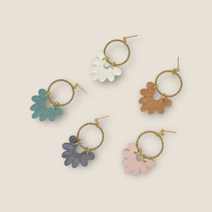Lotus-korvakoru - Premium  from UuPa. - Just 26 €! Shop now at UuPa.