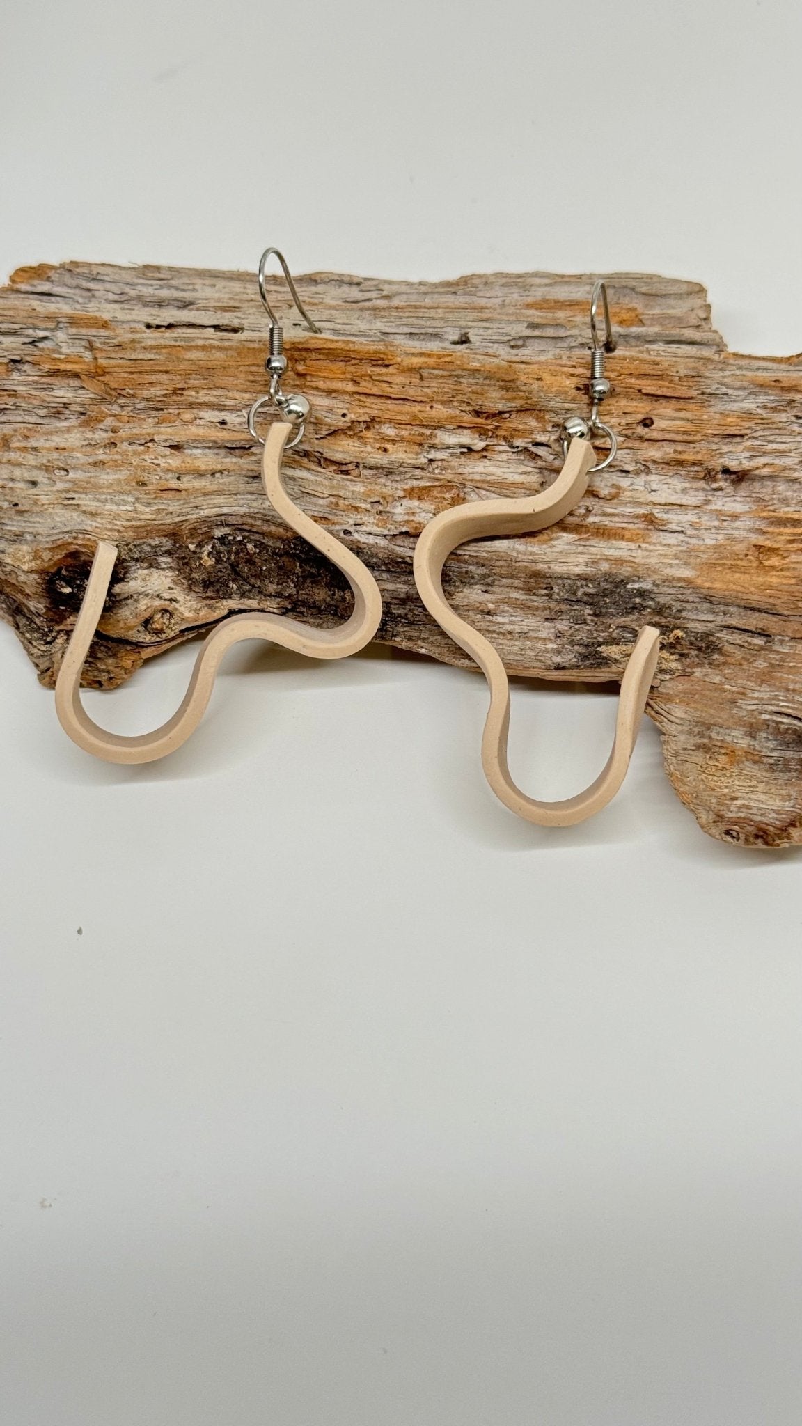 Tunne-korvakoru - Premium Design from UuPa. - Just 32 €! Shop now at UuPa.